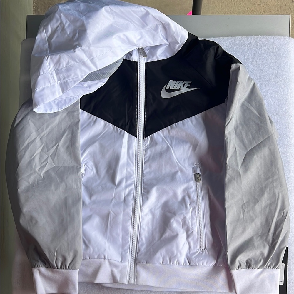 Kids Nike Black, White, and Grey Hooded Jacket. Size 7. NWT